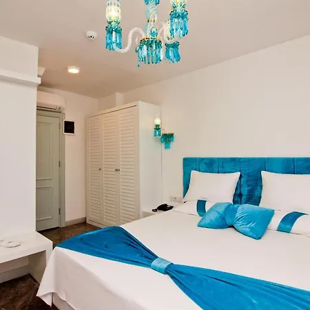 Yazar Lara Hotel