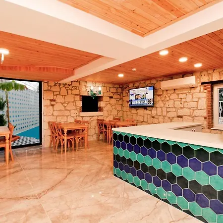 Hotel Yazar Lara