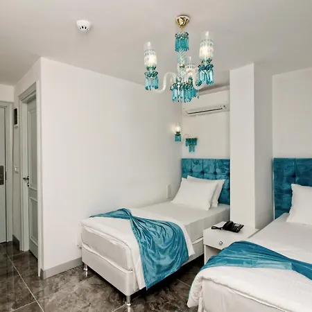 Hotel Yazar Lara 3*